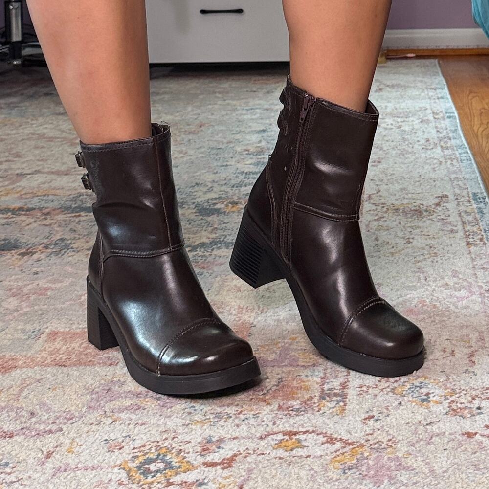 Vintage Y2K Mudd brown ankle boots